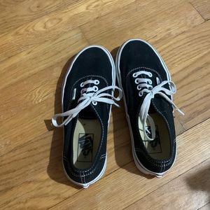Women’s black tie vans